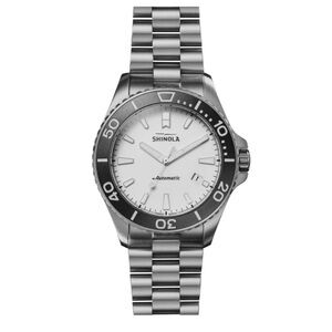 Shinola ice monster 43 mm titanium, automatic watch pristine